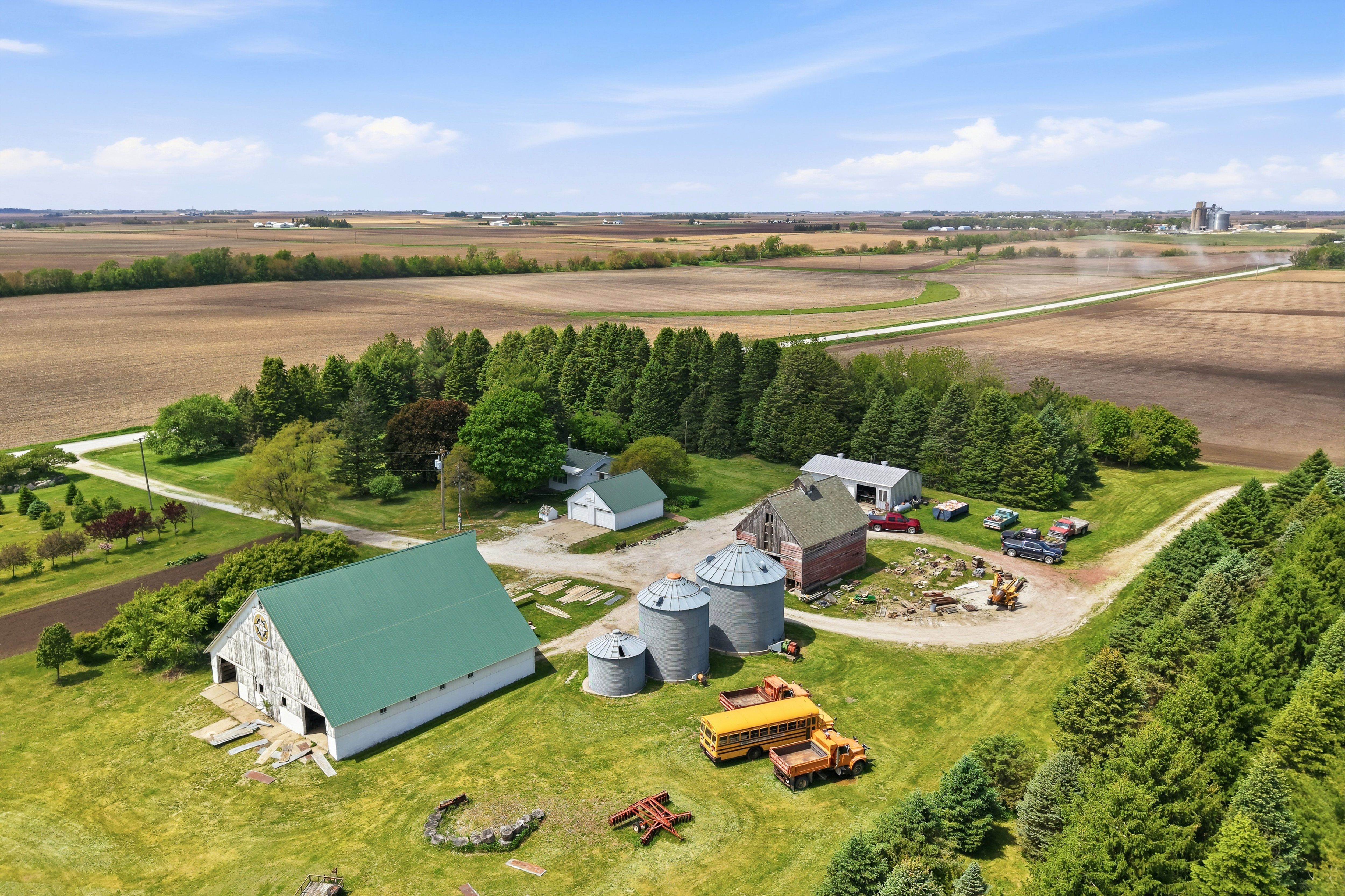 Listing Photo: 43-504_1740_Utopia_Ave_drone (2)